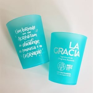 Copos reutilizáveis, parte da iniciativa da La Gracia de se tornar um negócio de impacto, com foco na sustentabilidade Copos reutilizáveis, parte da iniciativa da La Gracia de se tornar um negócio de impacto, com foco na sustentabilidade