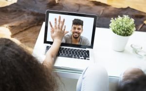 Com o corona, precisamos nos comunicar de outras maneiras Com o corona, precisamos nos comunicar de outras maneiras